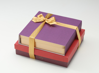 心精緻(紫色或金色封套)+小紅心晴禮盒