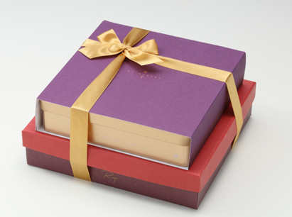 心精緻(紫色或金色封套)+紅鴛鴦喜餅